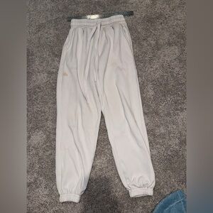 **FREE IN A BUNDLE** Fabletics joggers (STAINED) women’s size xs